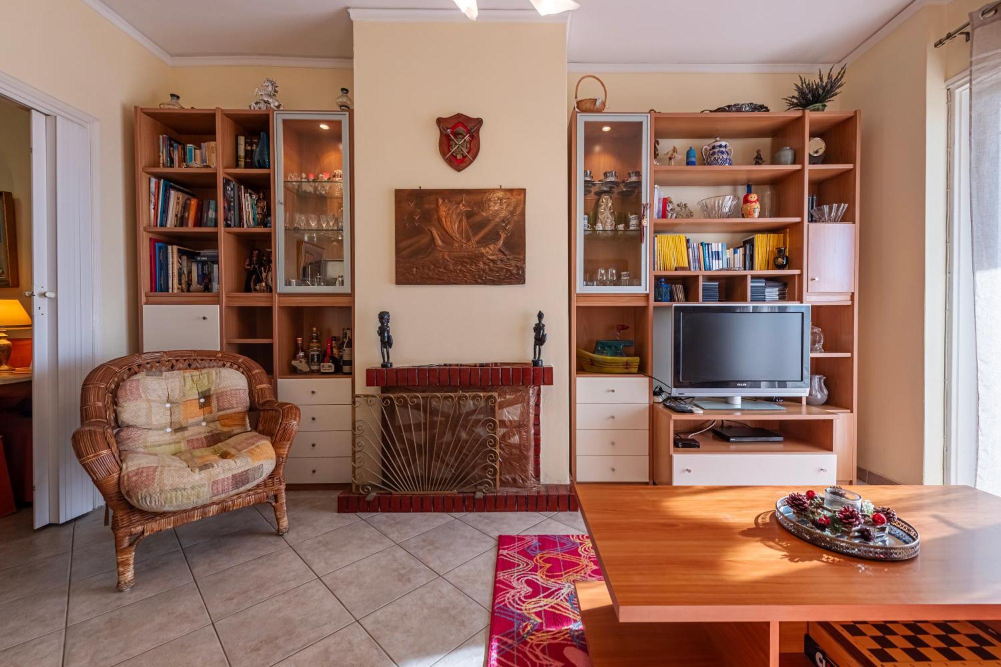 Sea View Apartment 100M From The Beach Saronida エクステリア 写真