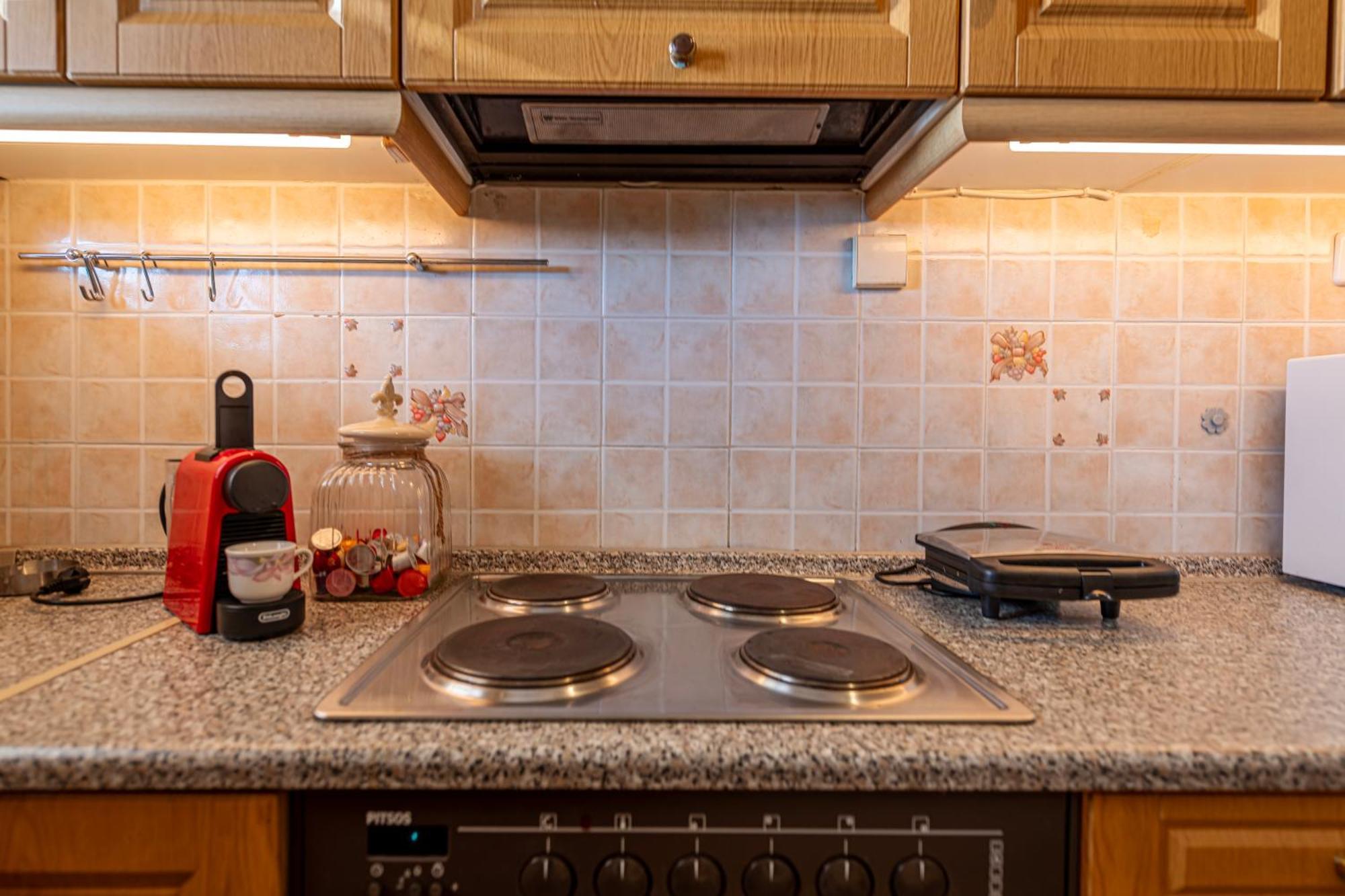 Sea View Apartment 100M From The Beach Saronida エクステリア 写真