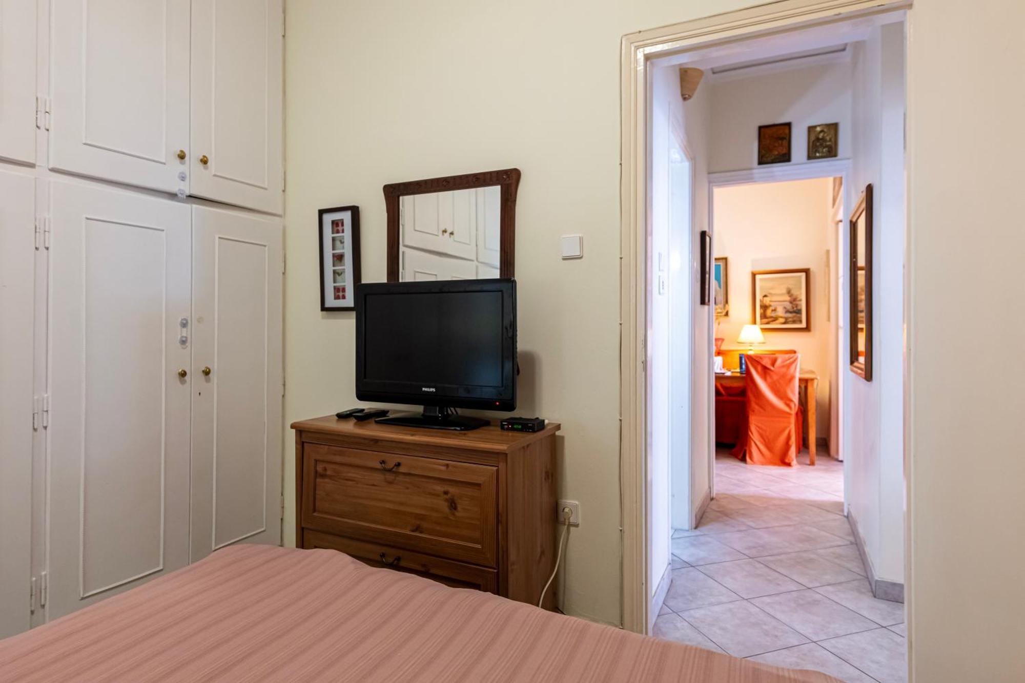 Sea View Apartment 100M From The Beach Saronida エクステリア 写真